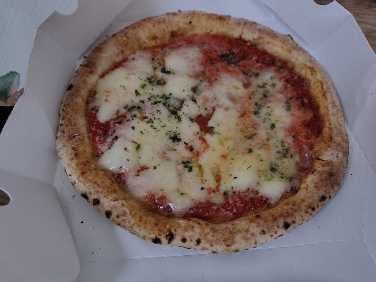 セブンイレブンのピザ