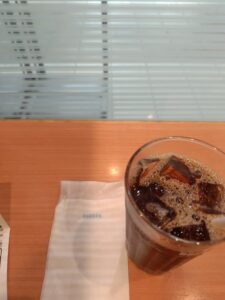 投稿についてもっと詳しく リーマスはアイスコーヒーで流し込め